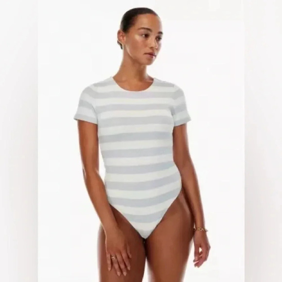 Aritzia Babaton Contour Crew Shortsleeve Bodysuit | Blue and white stripe Size L - Picture 1 of 5